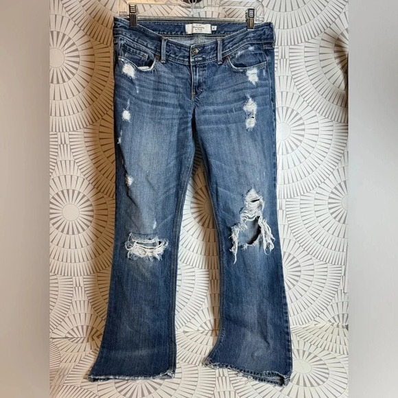Abercrombie & Fitch Women’s distressed jeans Size 6 - Picture 1 of 9